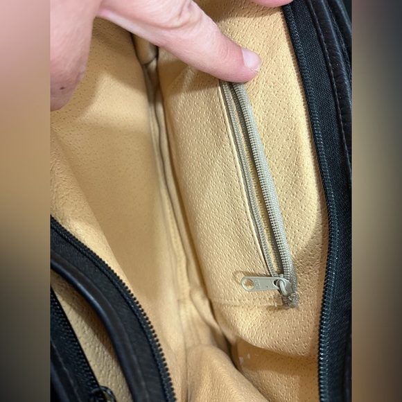 LOEWE Leather Logo Cosmetic Bag - Picture 9 of 9